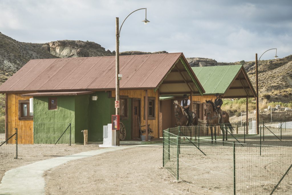Camping / Cabañas Fort Bravo